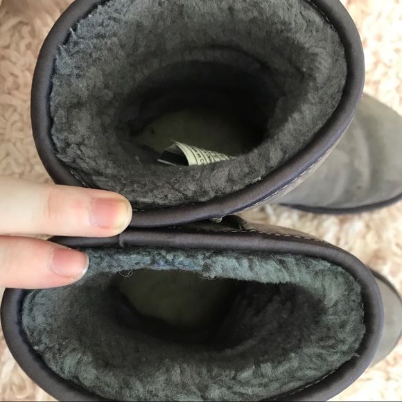 UGG Swarovski Crystal Bow Short Boots - Picture 3 of 6